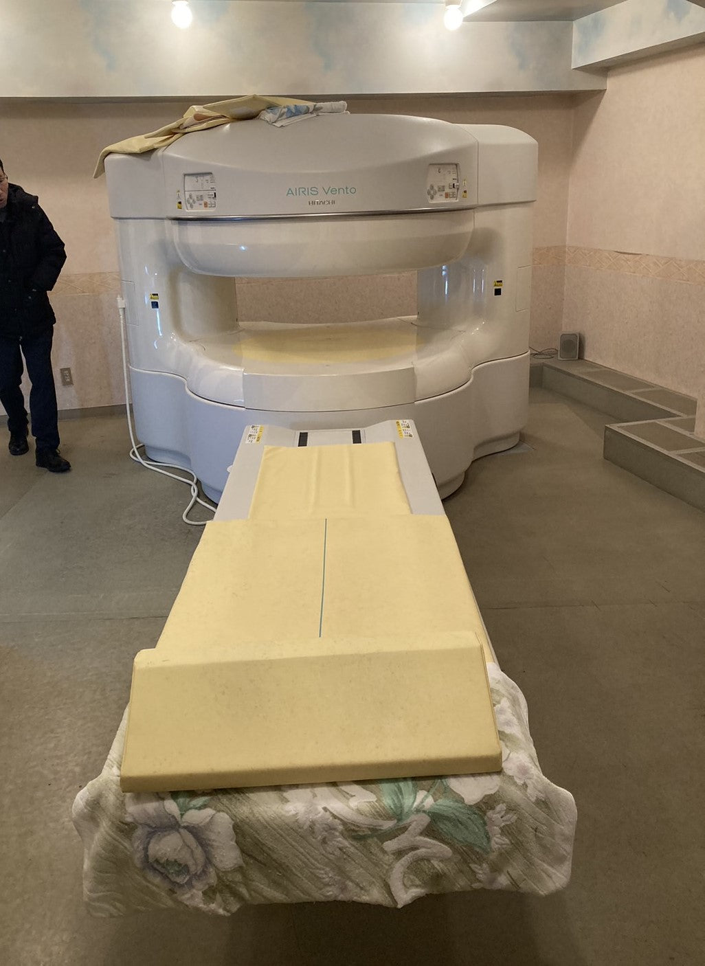 Hitachi Airis Vento Open MRI