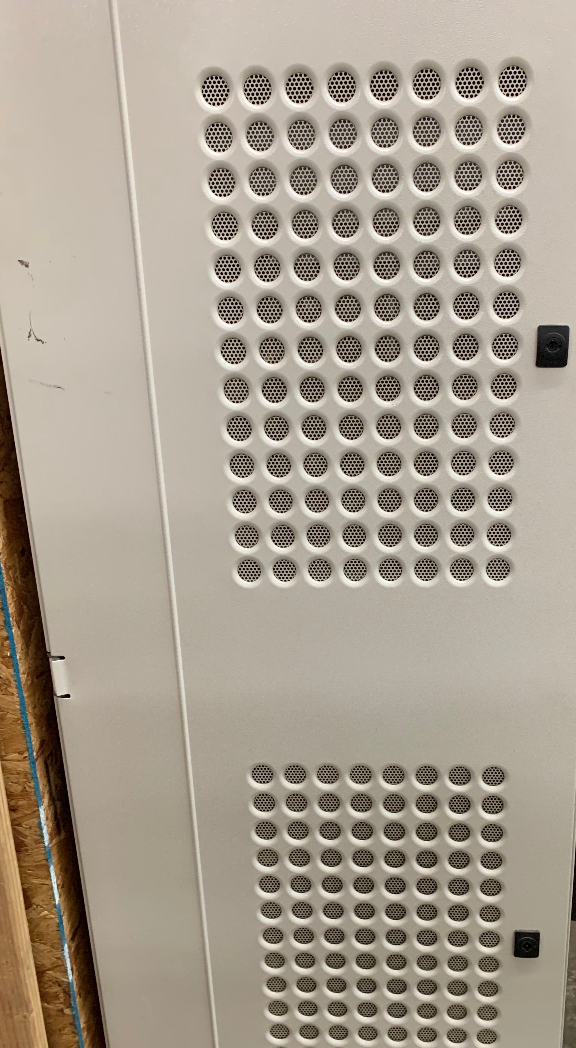 07394617 IRS1 cabinet computers