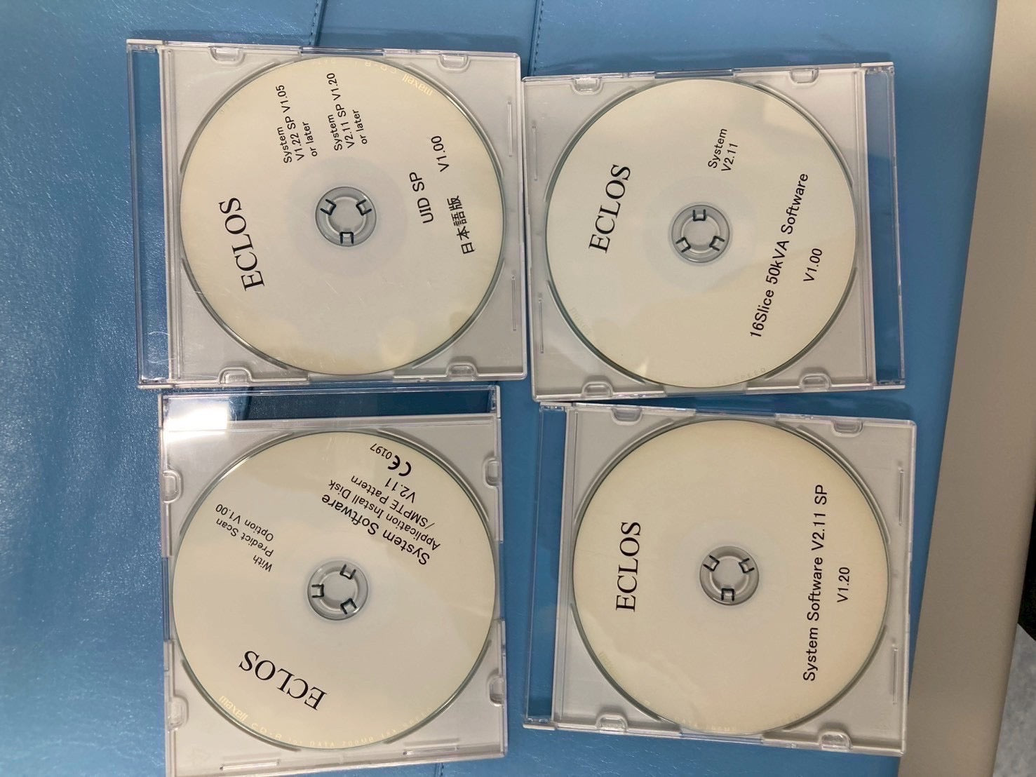 Hitachi Eclos 16 Slice CT Scanner