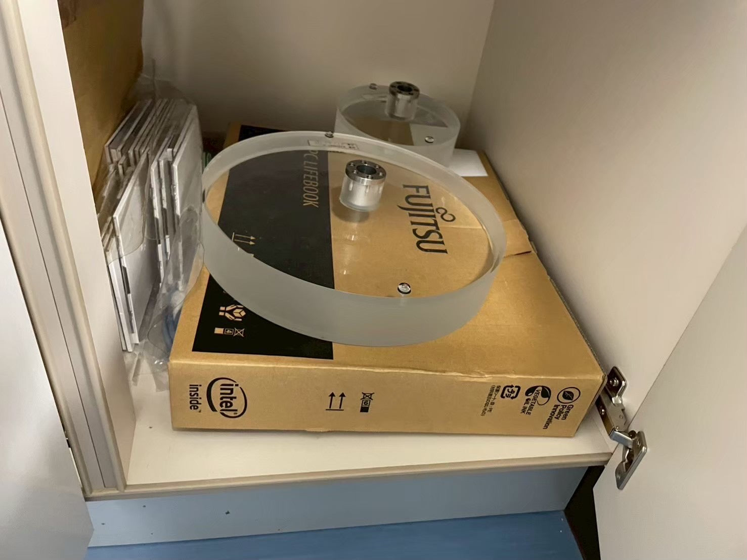 Hitachi Eclos 16 CT Scanner