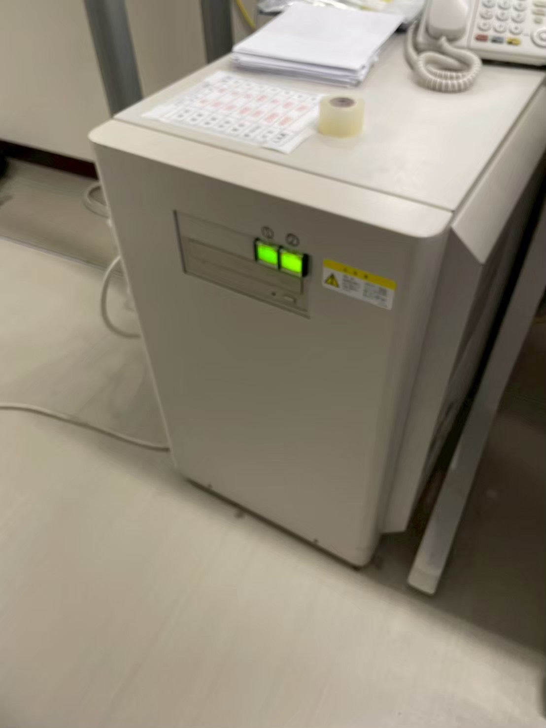 Hitachi Eclos 16 CT Scanner