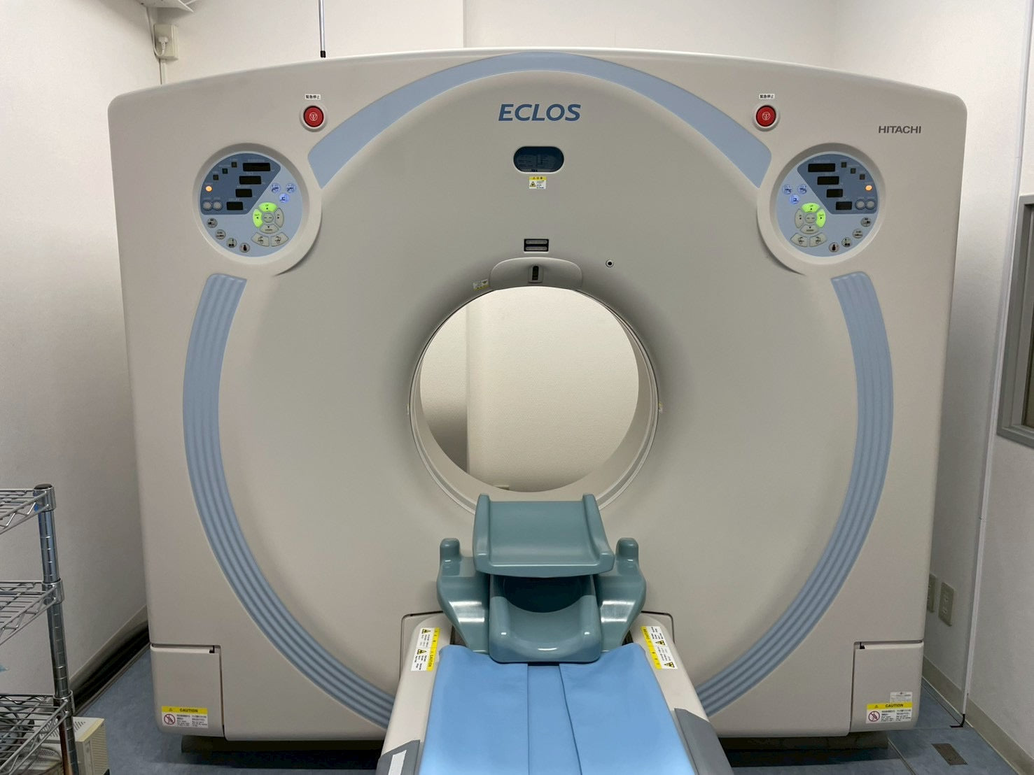 Hitachi Eclos 16 Slice CT Scanner