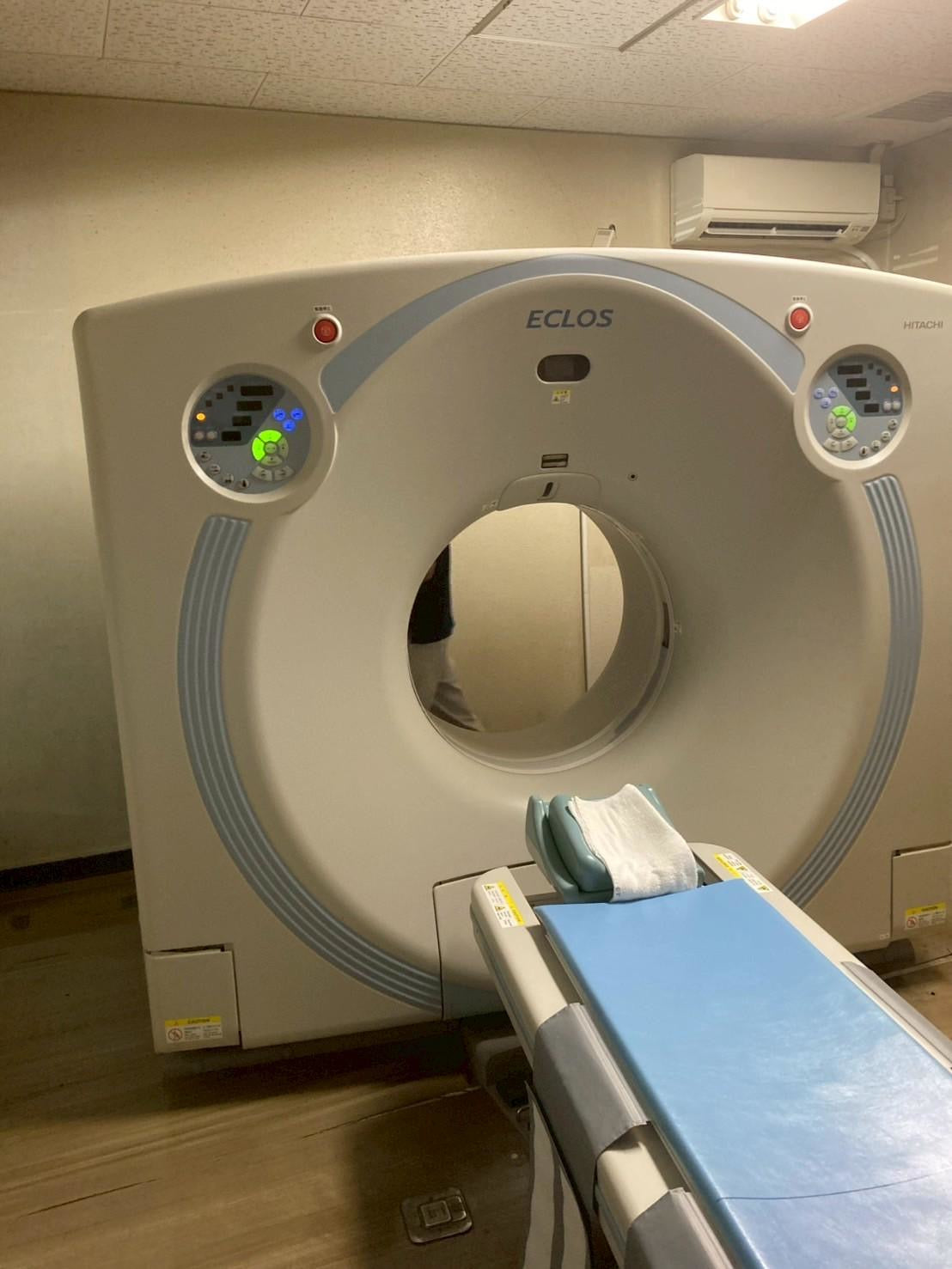 Hitachi Eclos 4 CT Scanner