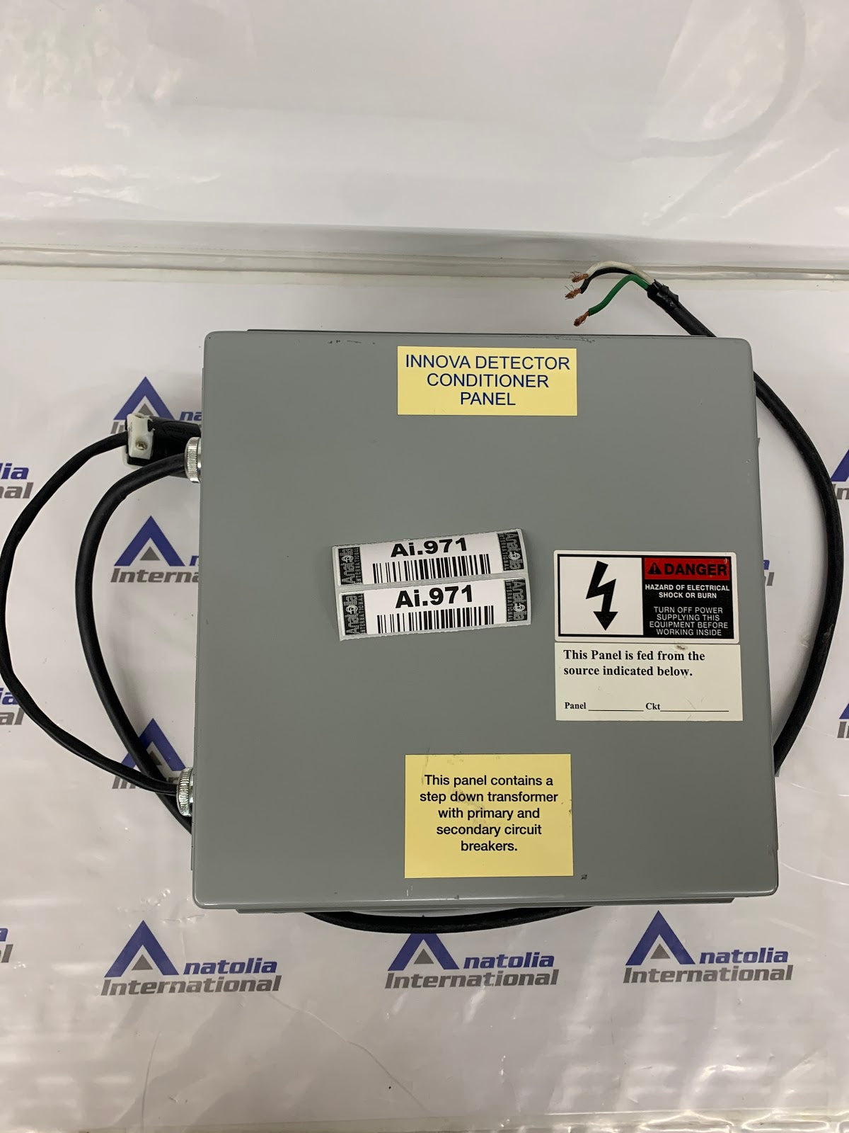 GE SUPPLY C0. MILWAUKEE, Wisconsin, USA GESINNOVADETK1 Innova Detector Conditioner Panel Short Circuit Current Rating: 14,000 Amp RMS Symmetrical @ 480Volts NEAD: 13T-KO050 Serial Number: 6086-3 For GEINNOVA P/N:NEAD: 137T-KO050. Pulled from functioning Equipment, contact for more info.