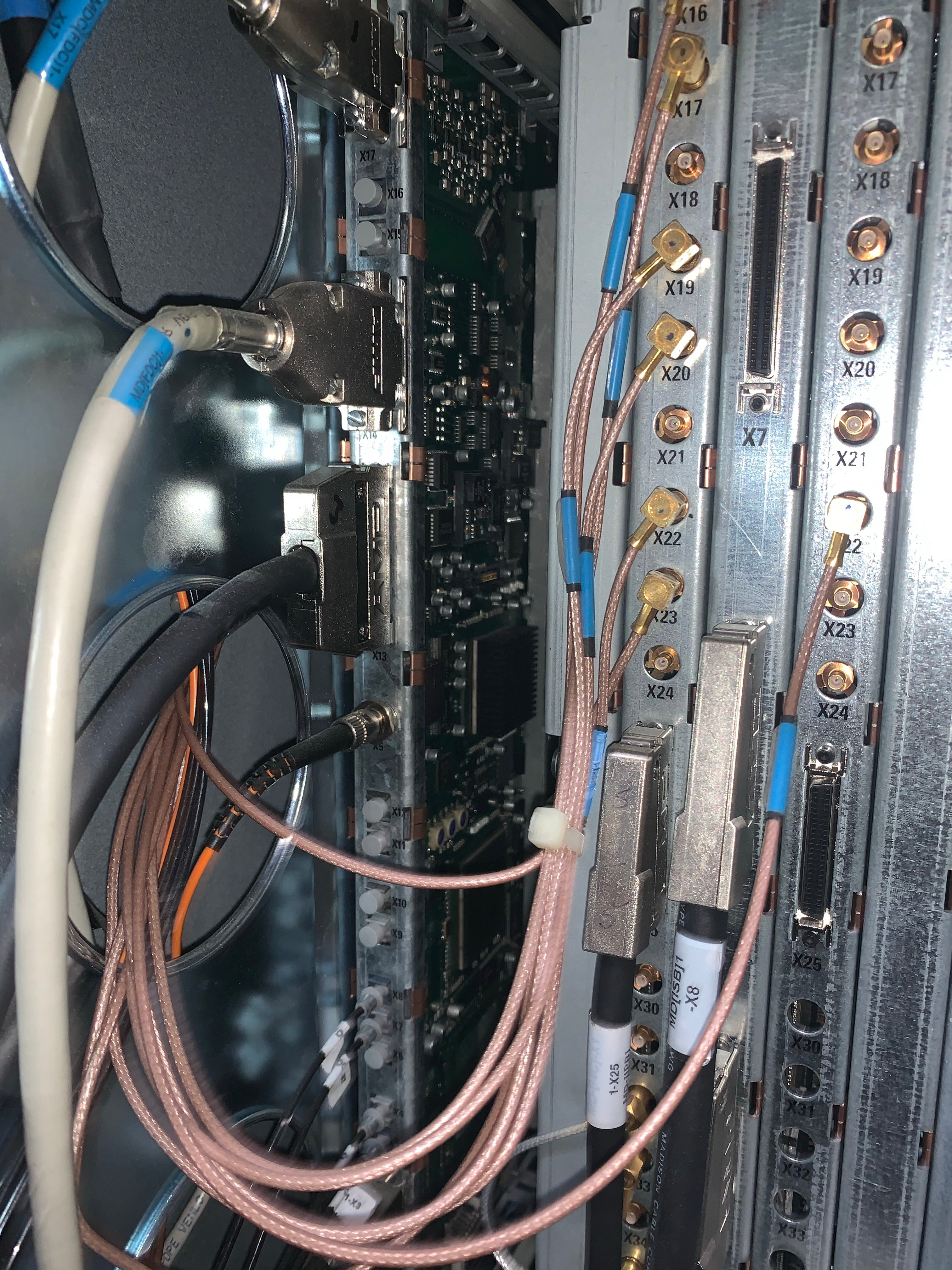 989601040441 M Cabinet Philips Allura XPER FD20